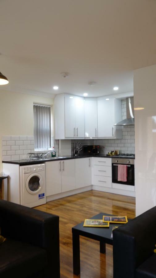 Apartamento Luxury 2 Bed 2 Bath - Free Parking - 5Min To Airport - Sleeps 6 Ashford  Exterior foto