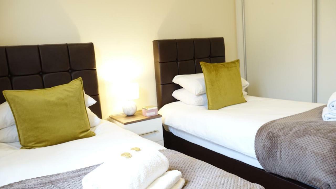 Apartamento Luxury 2 Bed 2 Bath - Free Parking - 5Min To Airport - Sleeps 6 Ashford  Exterior foto