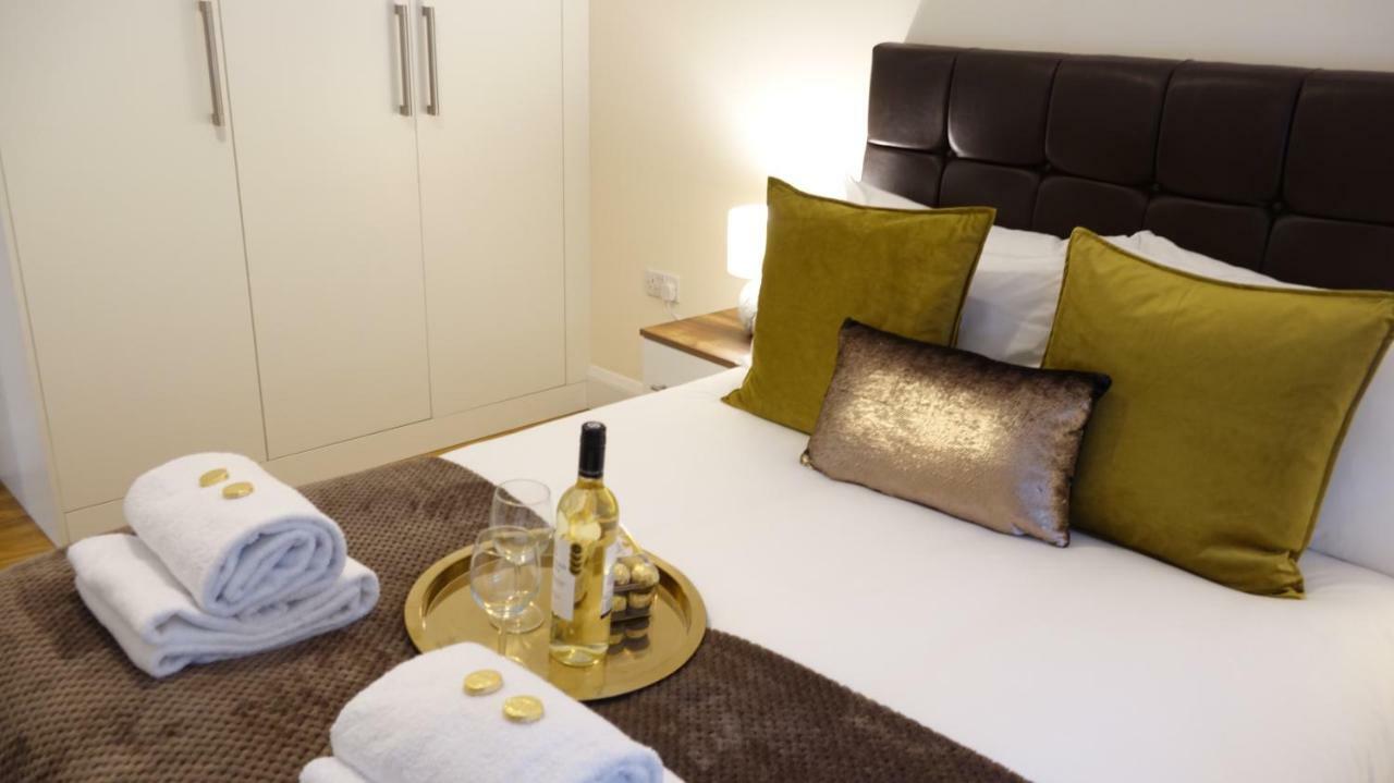 Apartamento Luxury 2 Bed 2 Bath - Free Parking - 5Min To Airport - Sleeps 6 Ashford  Exterior foto