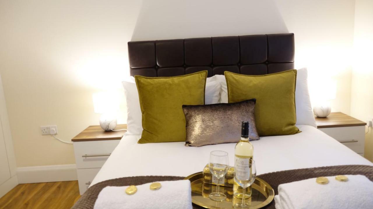 Apartamento Luxury 2 Bed 2 Bath - Free Parking - 5Min To Airport - Sleeps 6 Ashford  Exterior foto