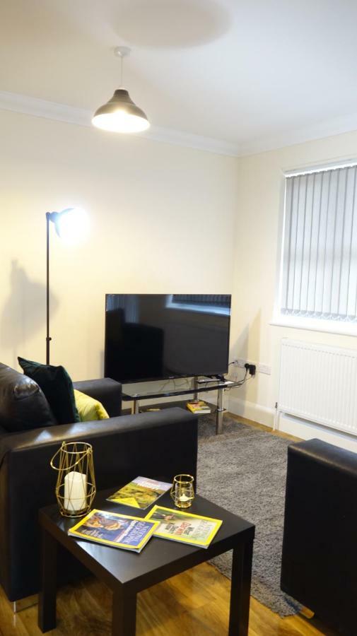 Apartamento Luxury 2 Bed 2 Bath - Free Parking - 5Min To Airport - Sleeps 6 Ashford  Exterior foto