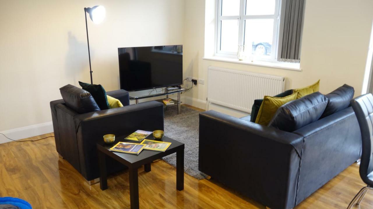 Apartamento Luxury 2 Bed 2 Bath - Free Parking - 5Min To Airport - Sleeps 6 Ashford  Exterior foto