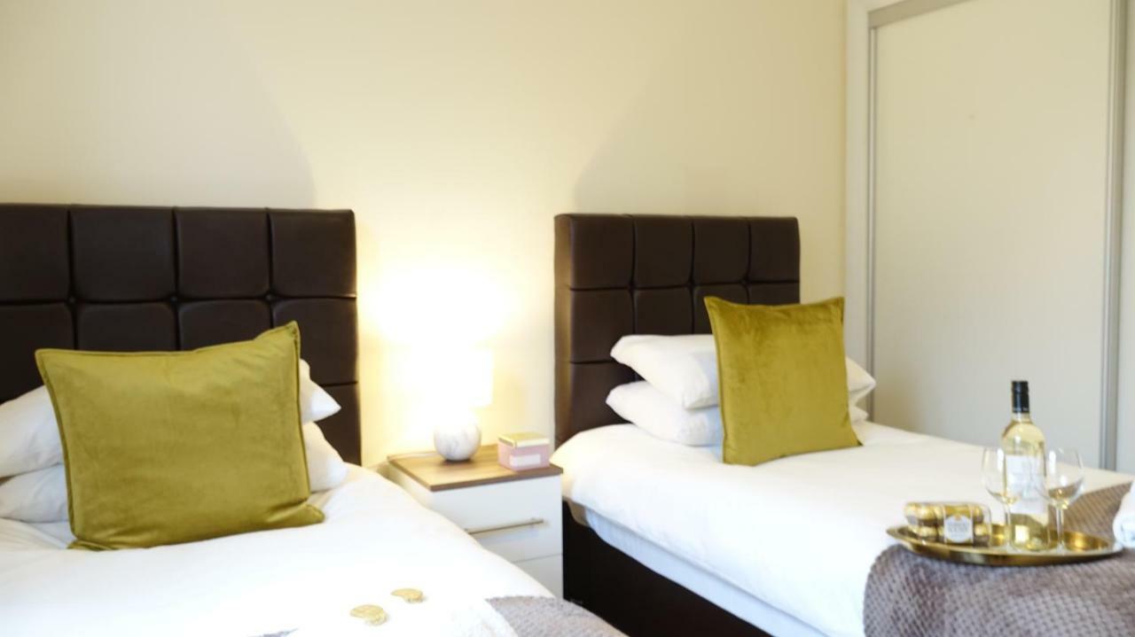 Apartamento Luxury 2 Bed 2 Bath - Free Parking - 5Min To Airport - Sleeps 6 Ashford  Exterior foto