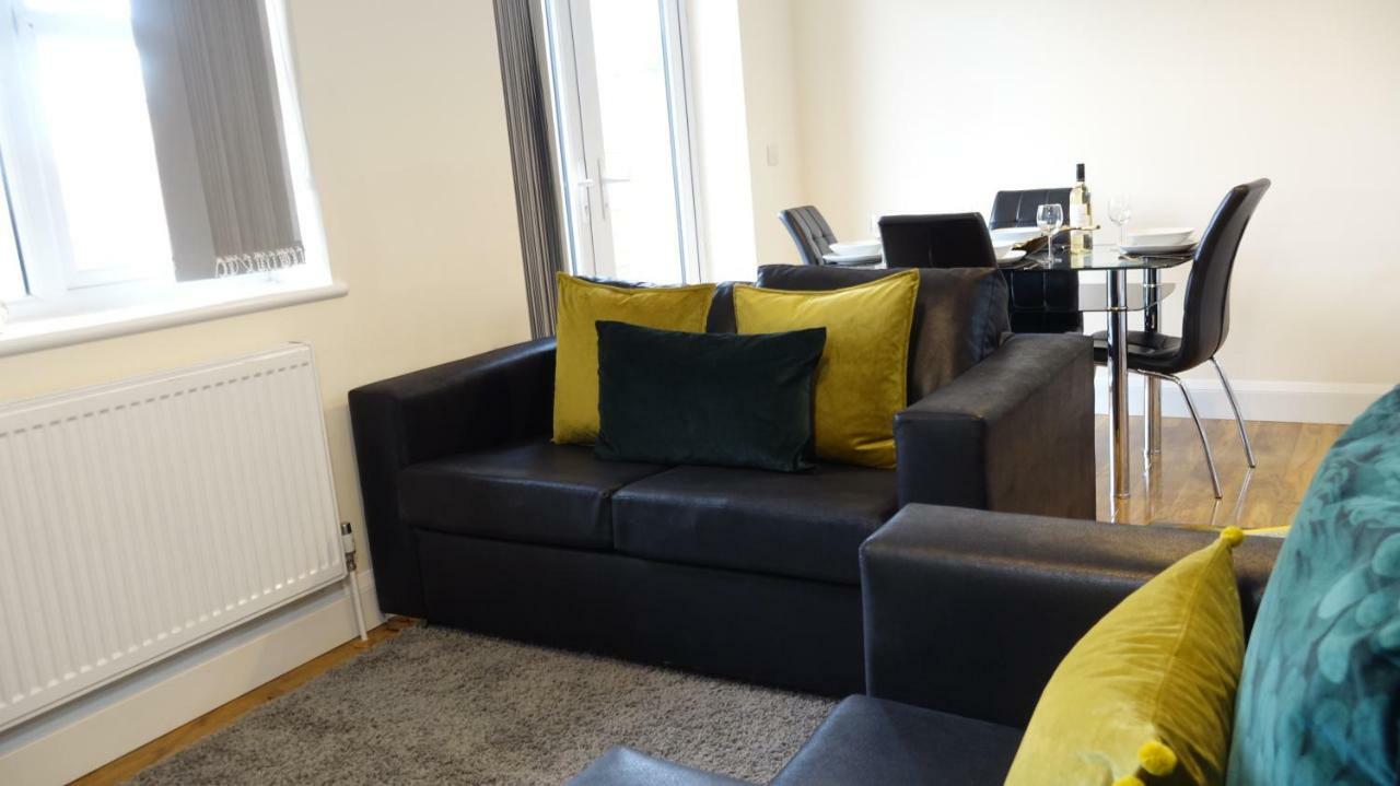 Apartamento Luxury 2 Bed 2 Bath - Free Parking - 5Min To Airport - Sleeps 6 Ashford  Exterior foto