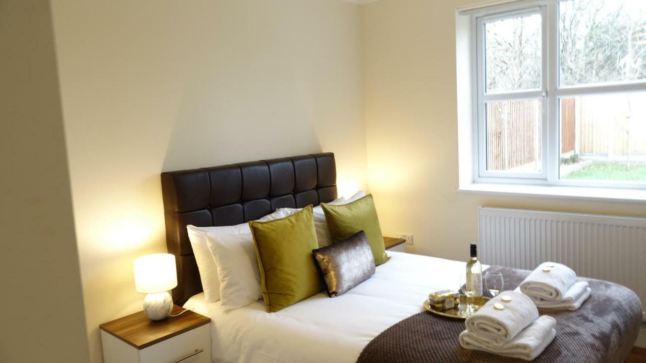 Apartamento Luxury 2 Bed 2 Bath - Free Parking - 5Min To Airport - Sleeps 6 Ashford  Exterior foto